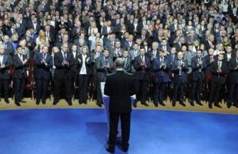 Александр Станиславович Орешкин, директор Государственного бюджетного учреждения автомобильных дороги ремонта дорог в Москве, указывал, что ремонт дорог является вынужденной мерой, без которой нельзя обойтись из-за сочетанного воздействия климата и интенсивного движения
